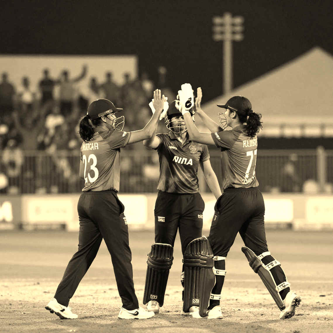 অ্যাশেজের ছায়ায় সাদা বলের প্রস্তুতি: ইংল্যান্ডের ওয়ার্ম-আপ যে প্রশ্নের উত্তর দেয় না