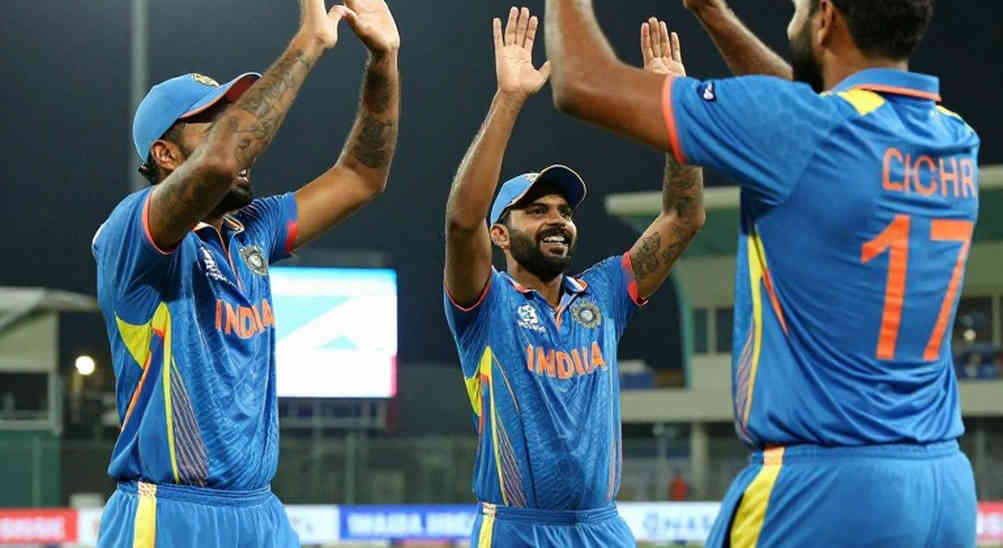 এনওসি-র কালো ঘর: এশিয়ার ক্রিকেট বাজারে দাম ঠিক করে কে?