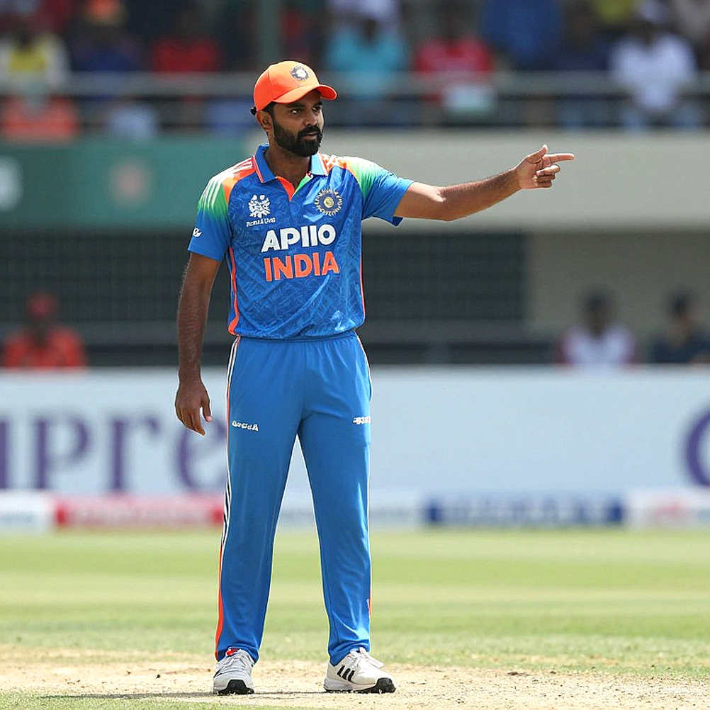 খালি গ্যালারি থেকে এনজেড২০: নিউজিল্যান্ড ক্রিকেটের 'গড়ো, নাকি কিনো' জুয়া