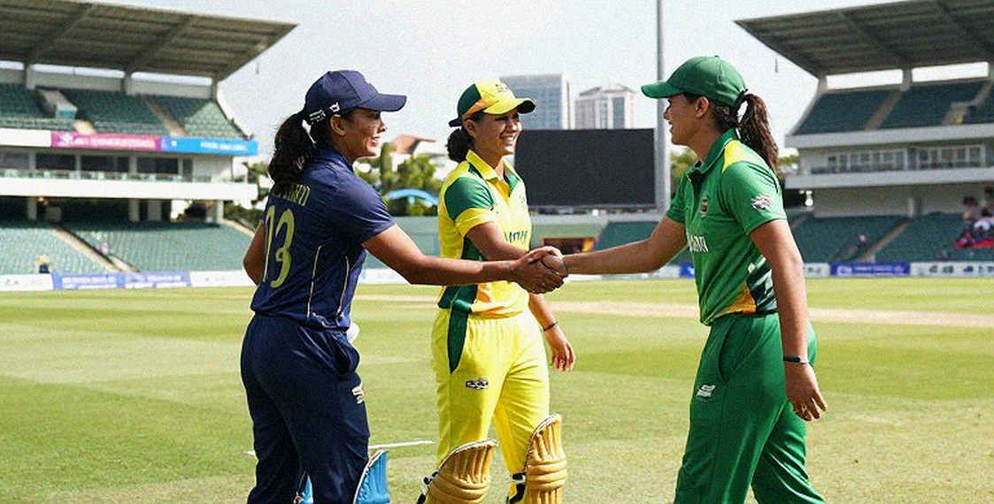 ট্রান্সফার উইন্ডো, খালি স্প্রেডশিট আর বানানো বিশ্লেষণ: ক্রিকেটের তথ্য-বাজারে রসিদ কে দেয়