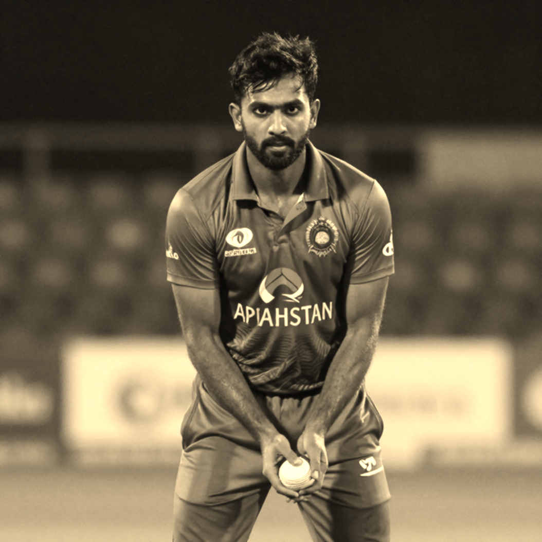 সাত ওভারের ধাক্কা, শেষ দশ ওভারের পতন: আফগান স্পিনের সামনে বাংলাদেশের ১৬০