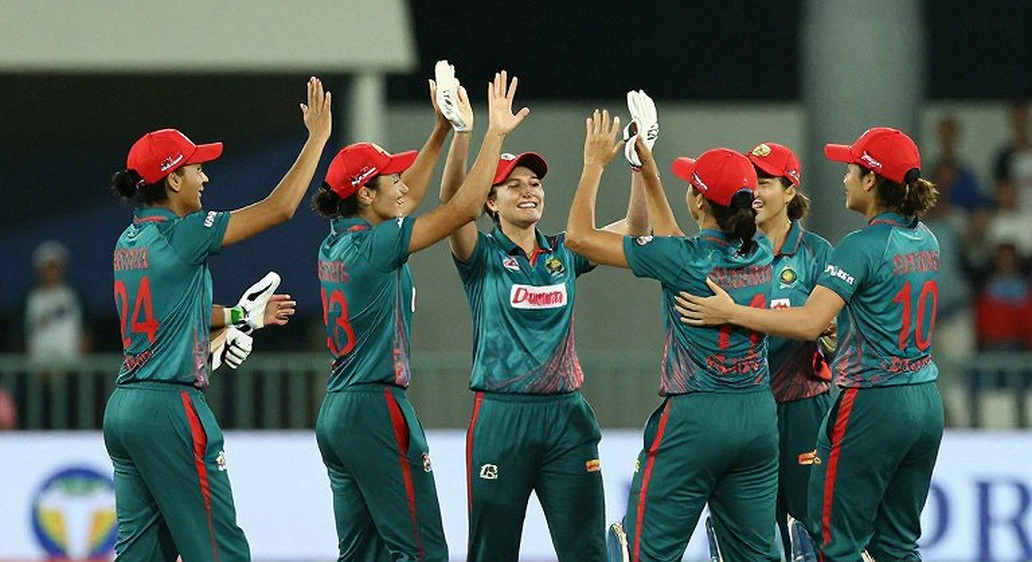 অ্যাডিলেডে ২০৩: গ্যাননের পাঁচ উইকেট, কুইন্সল্যান্ডের প্রথম দিন আর দক্ষিণ অস্ট্রেলিয়ার দুই ব্যাটসম্যান-নির্ভরতার ফাঁক
