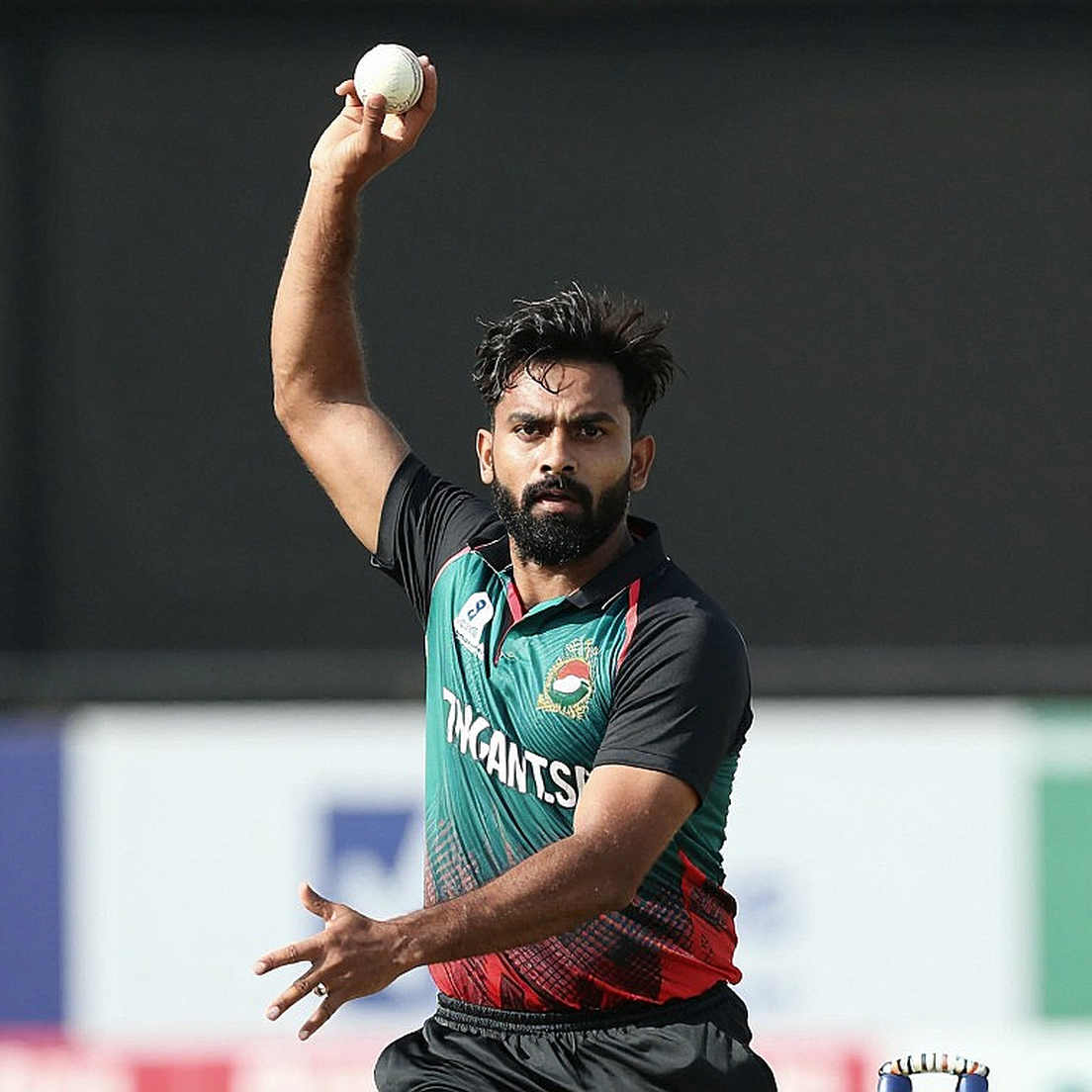 বেলের ত্রিমুকুট ও হোয়েকস্ট্রার উত্থান: বেলেরিভে সীমে ভিক্টোরিয়ার চোয়াল চেপে ধরেছে